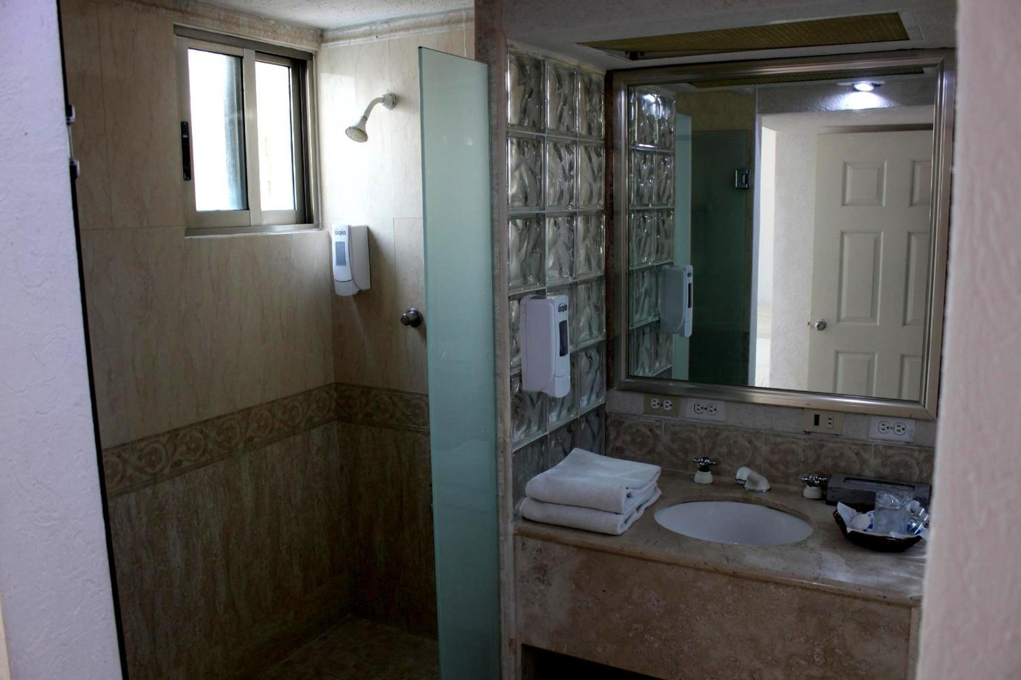 Hotel Plaza Caribe Cancún Zewnętrze zdjęcie