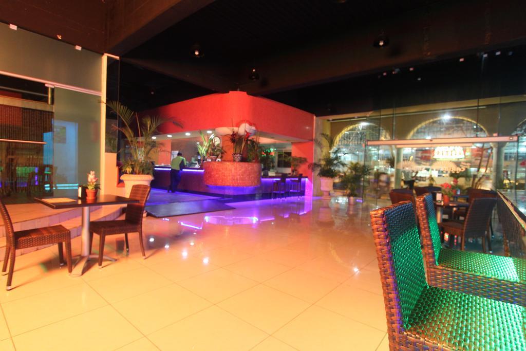 Hotel Plaza Caribe Cancún Zewnętrze zdjęcie